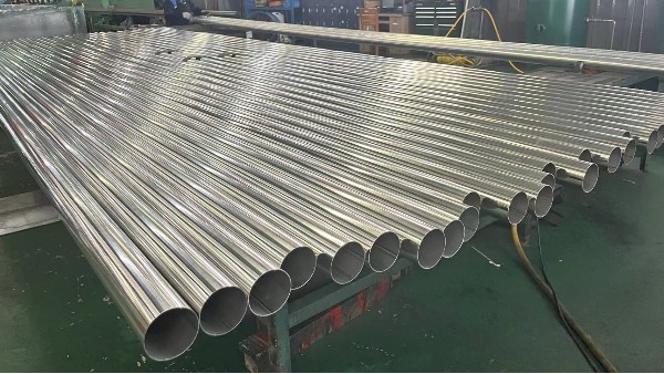 不銹鋼管大揭秘：工業(yè)與裝飾的奧秘！